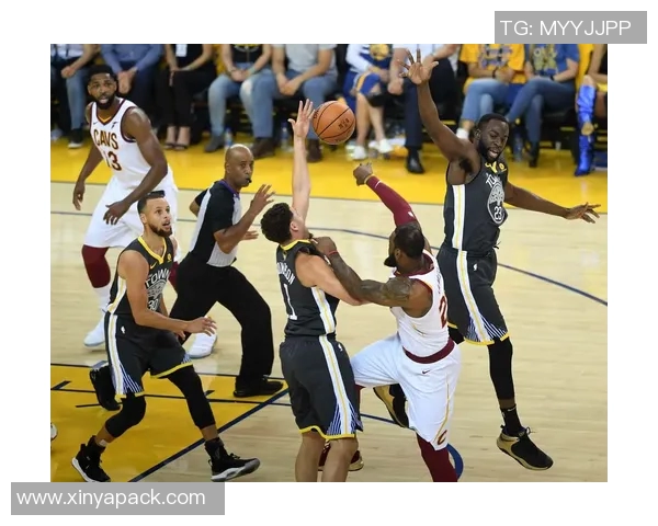 2018年NBA总决赛骑士与勇士精彩对决全程录像回顾与分析